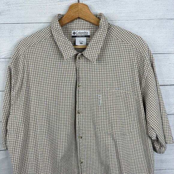 Columbia Mens size Large Short Sleeve Button Down Shirt Striped Checkered xm7120 - Picture 3 of 9